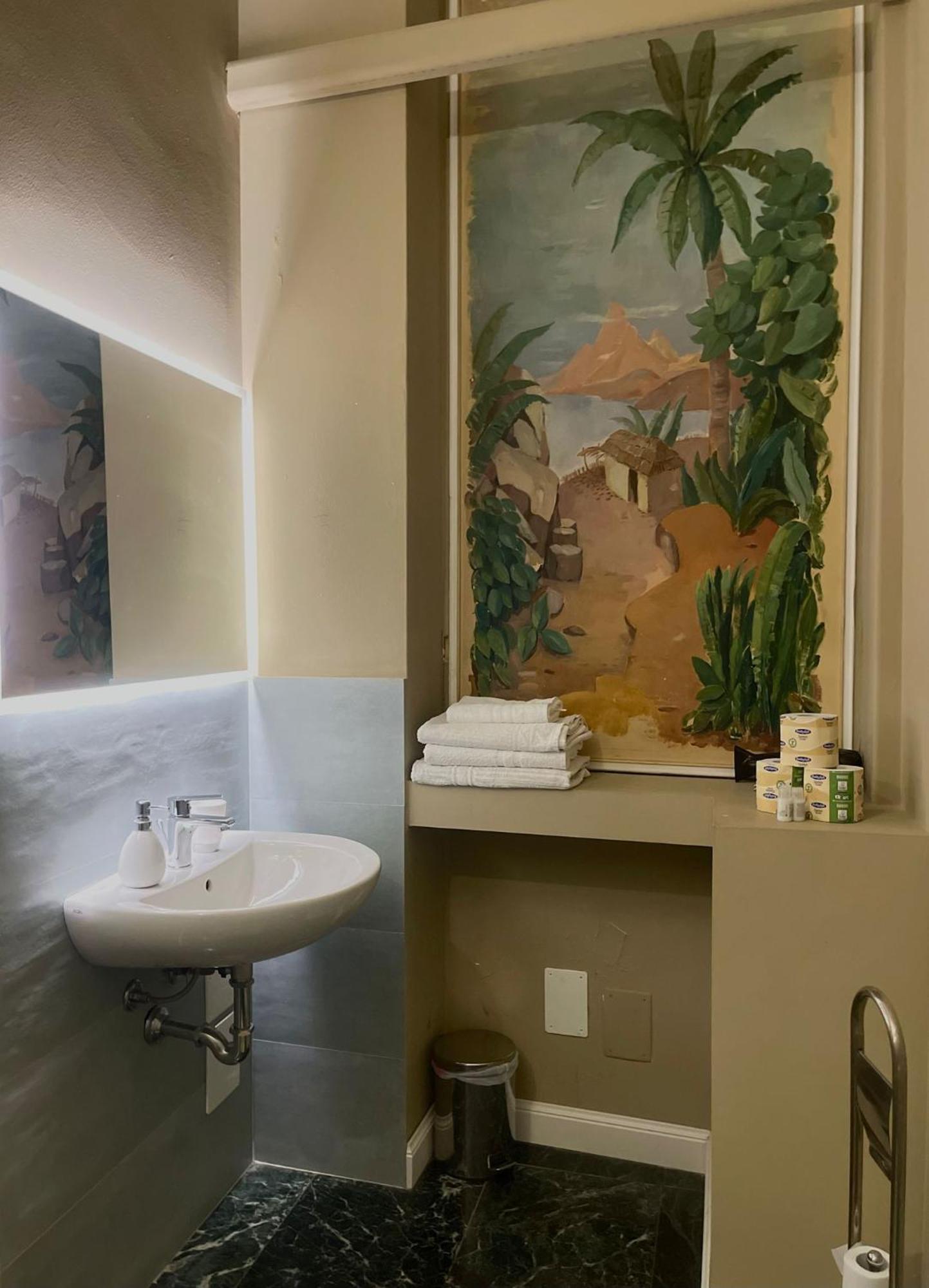 B&B Piazza Duomo Al 55 Voghera Bagian luar foto